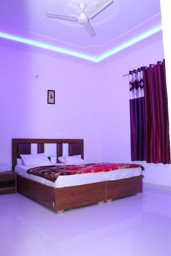 Hotel Kcr Agra (Uttar Pradesh) Bagian luar foto
